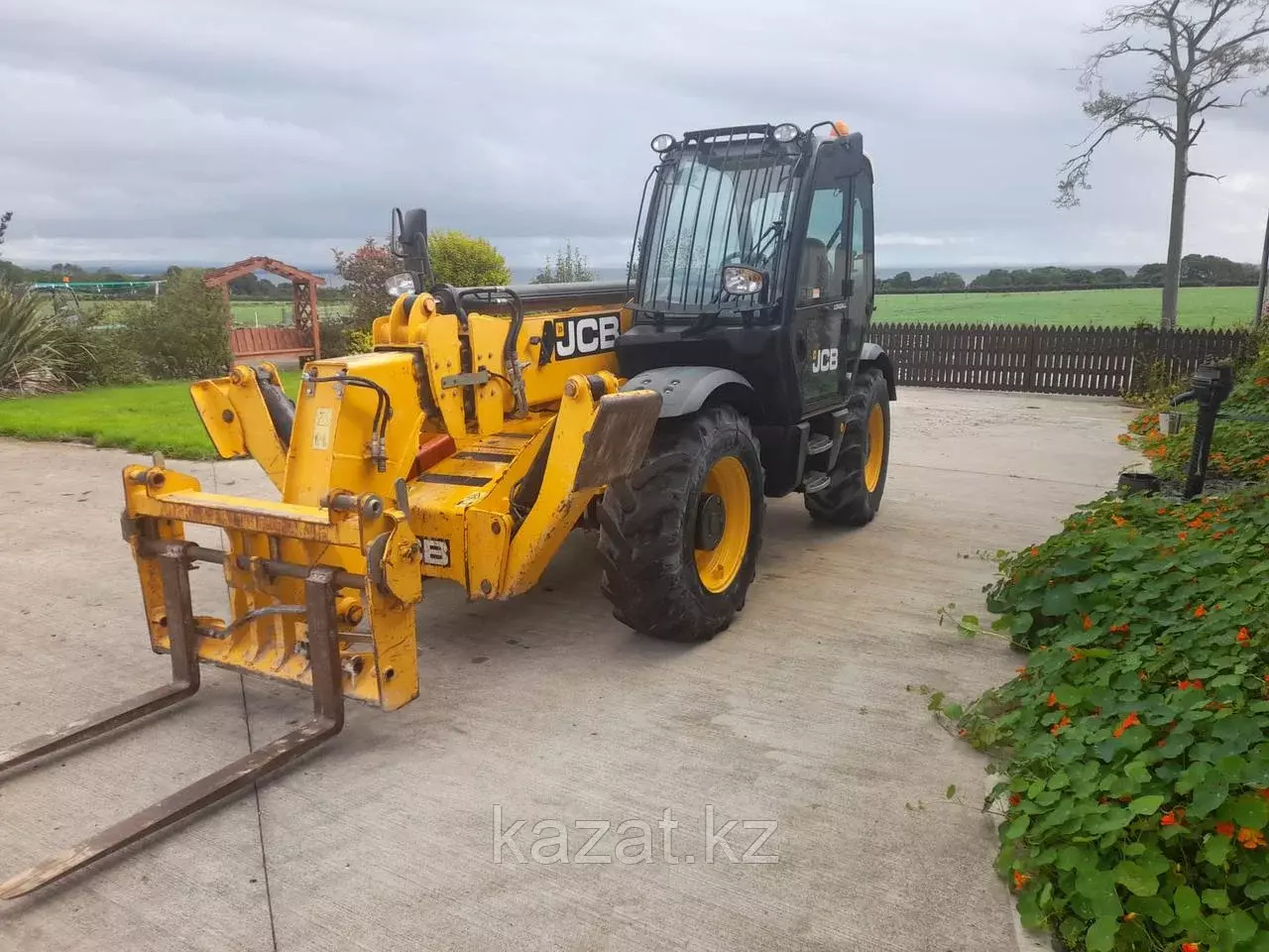 JCB