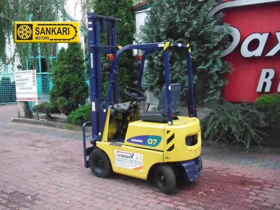 Komatsu FG07-3