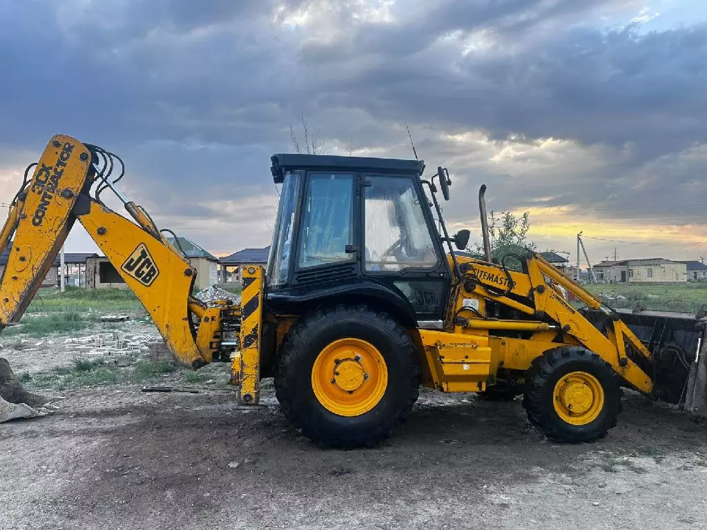 JCB