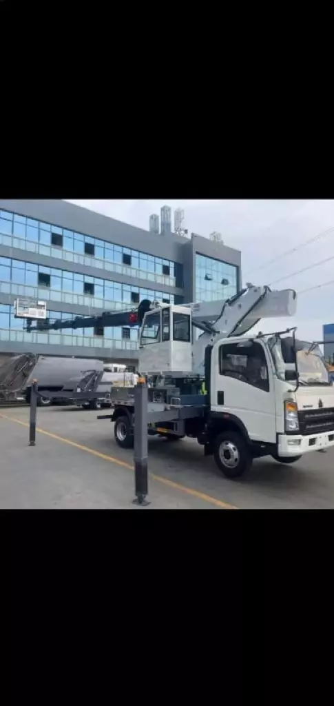 ISUZU