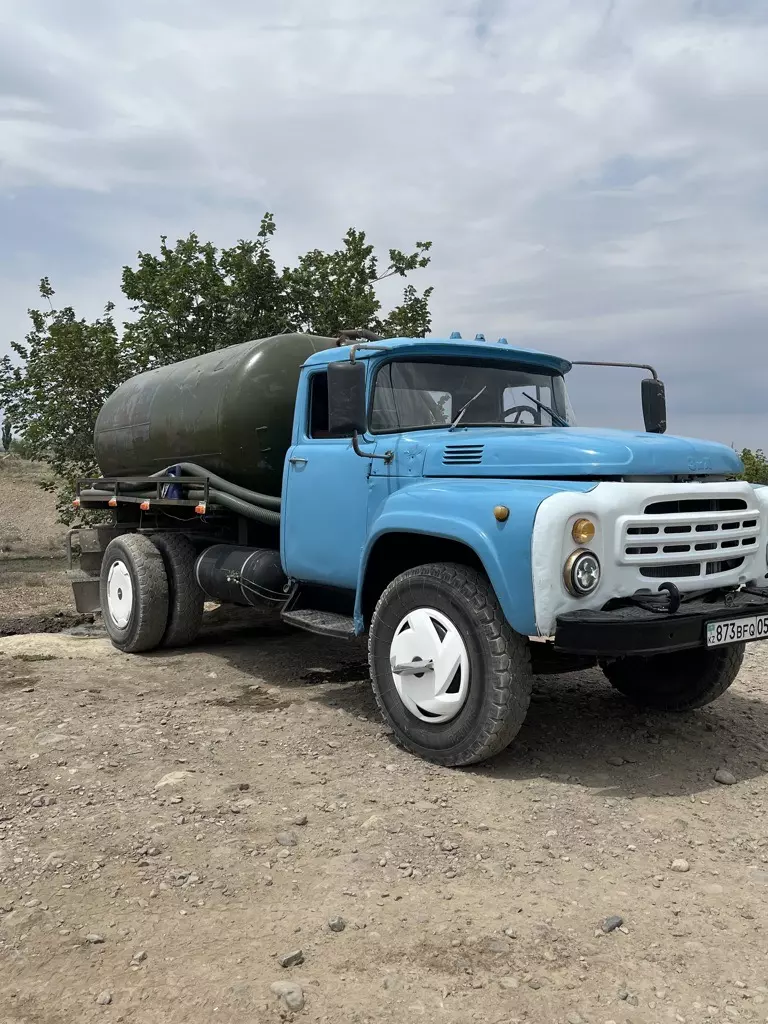 ЗИЛ-4331, Ассенизаторские машины