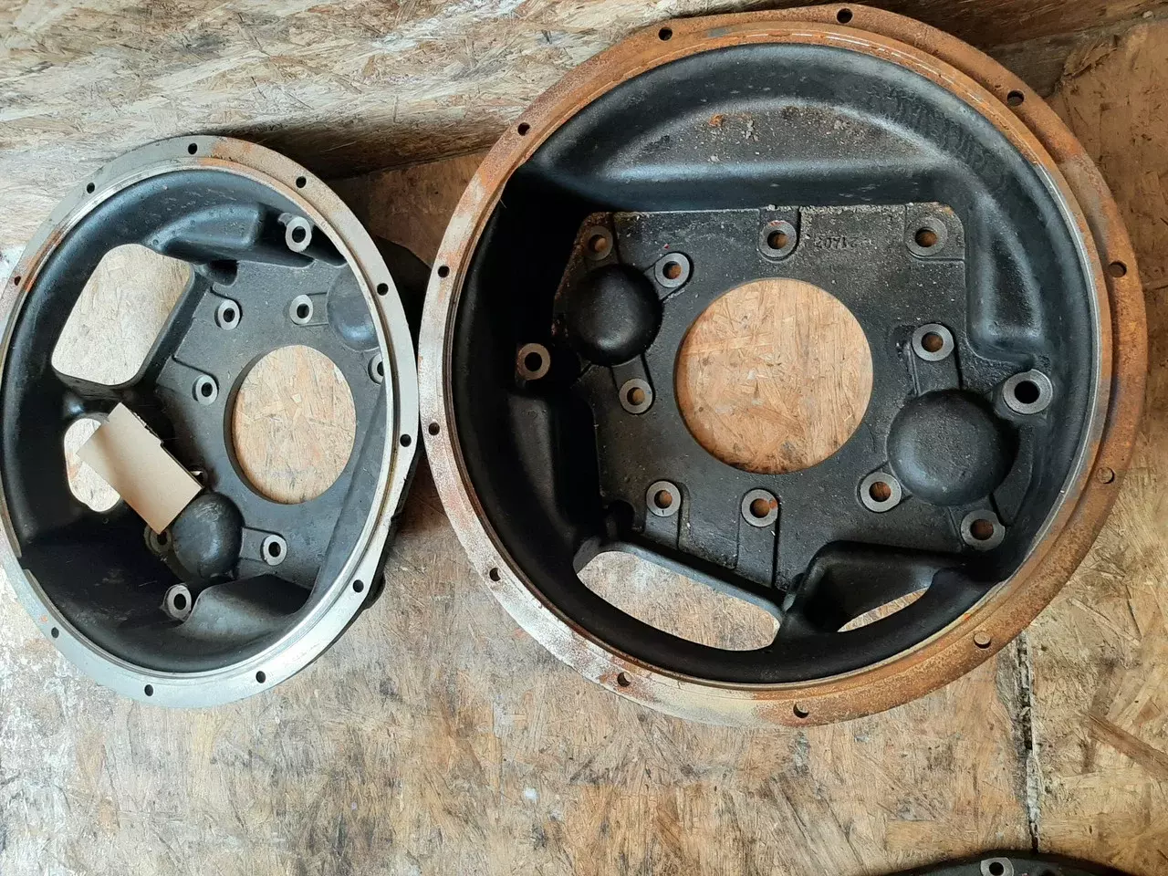 Кожух КПП 8DS260, 8DS240A MC11.44T30 MANовский на карьерный грузовой самосвал HOWO модель ZZ5707V3840CJ Код: MC11.44T30