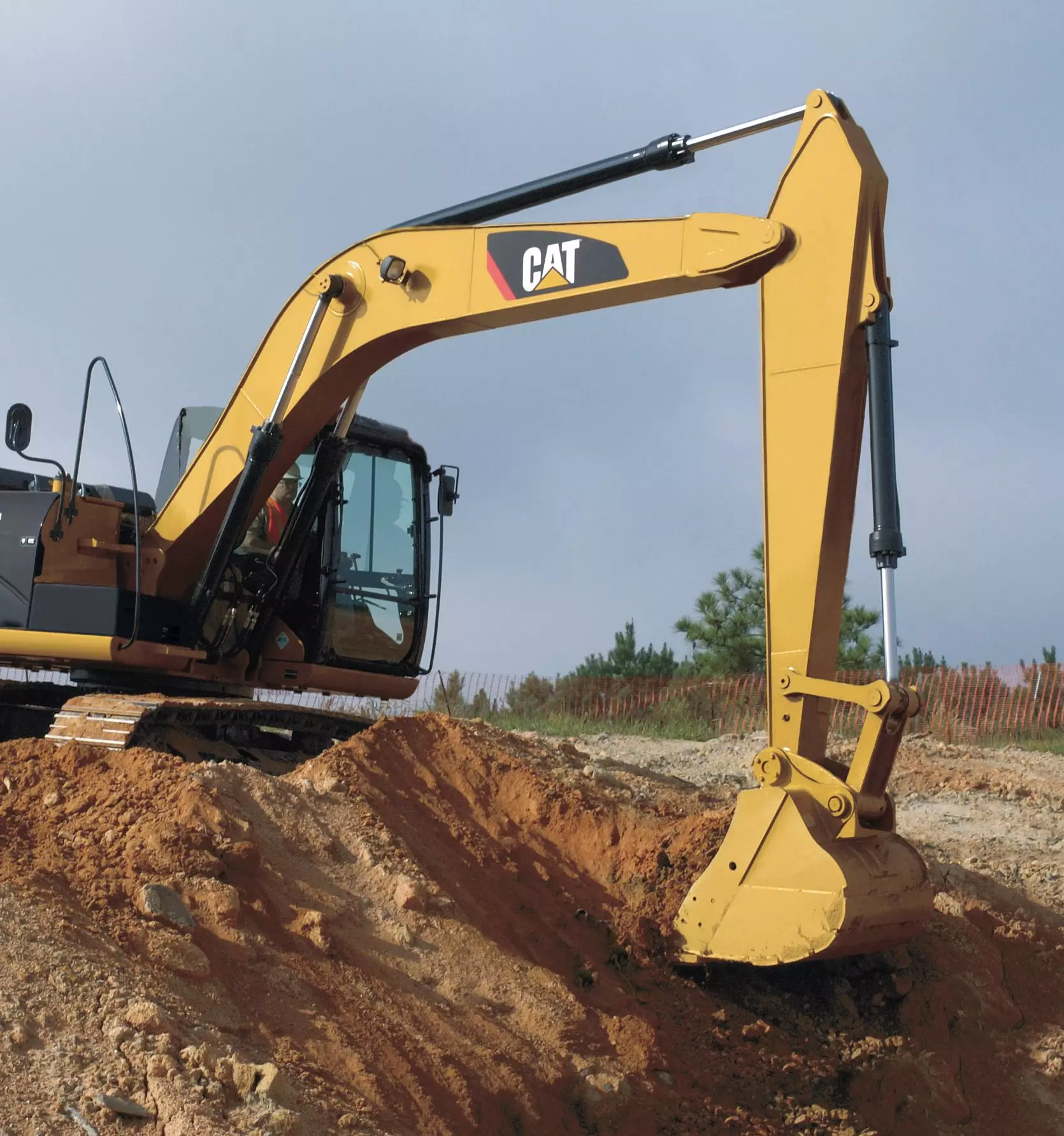 Caterpillar 318D2 L, Гусеничные экскаваторы