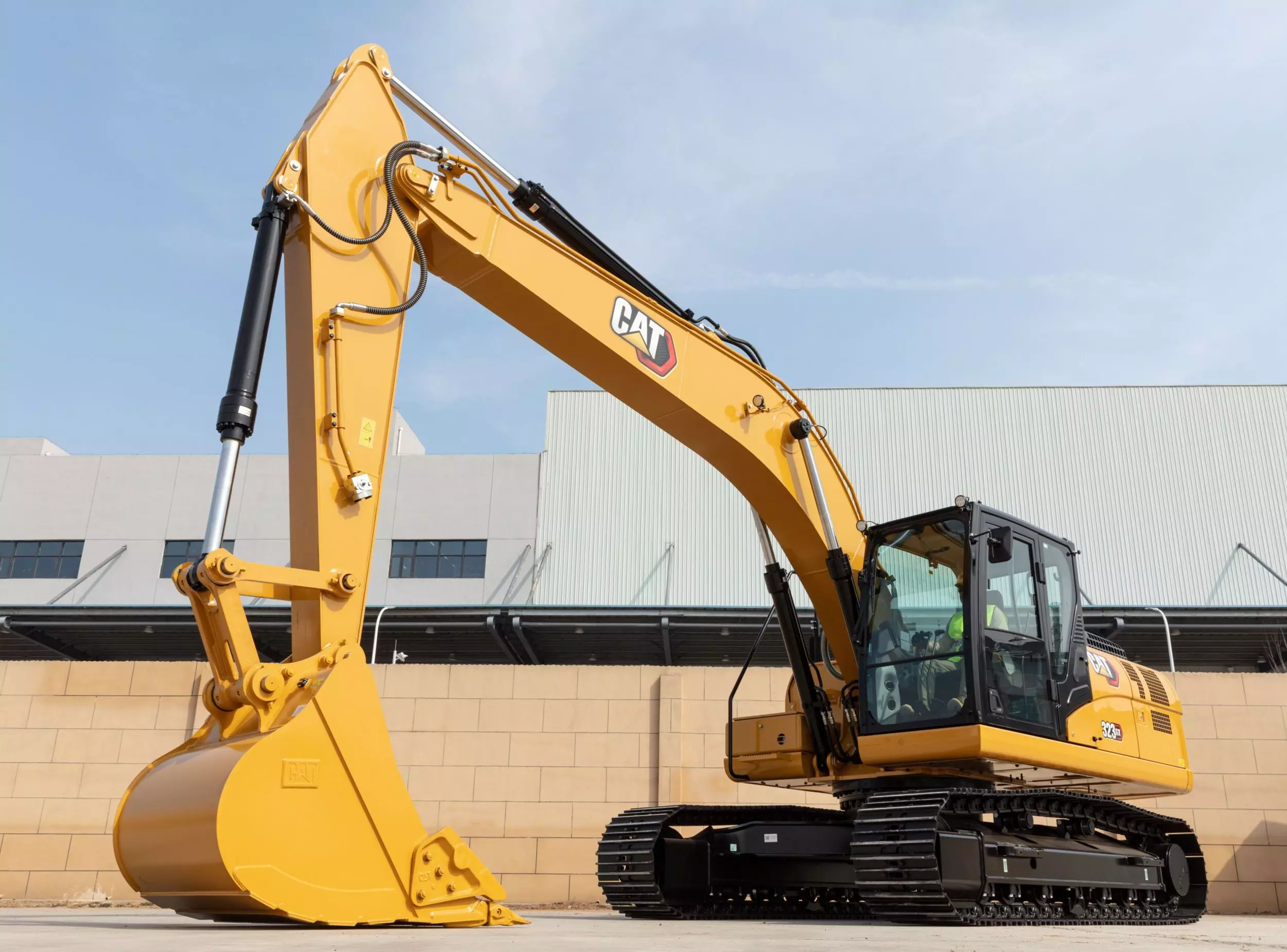 Caterpillar 323 GX, Гусеничные экскаваторы