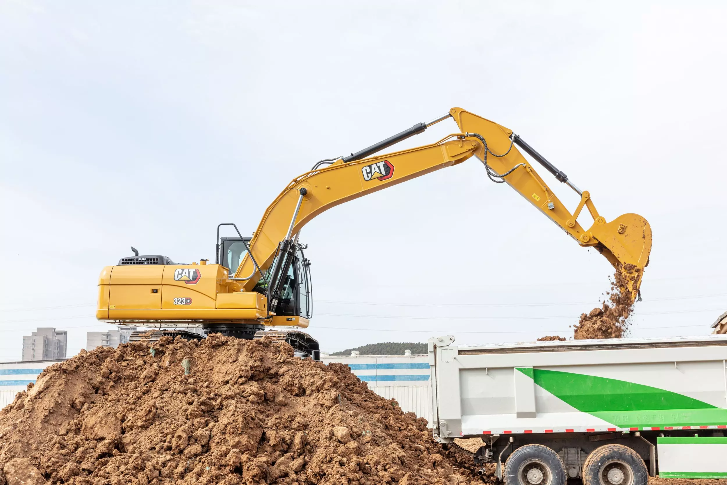 Caterpillar 323 GX, Гусеничные экскаваторы