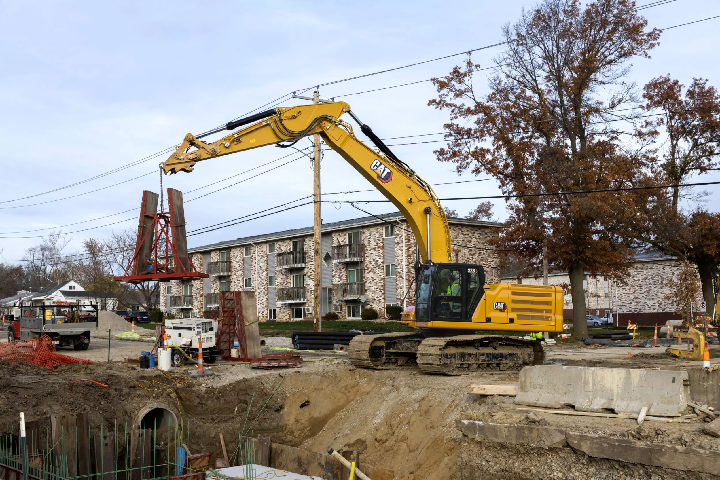 Caterpillar 336D, Гусеничные экскаваторы