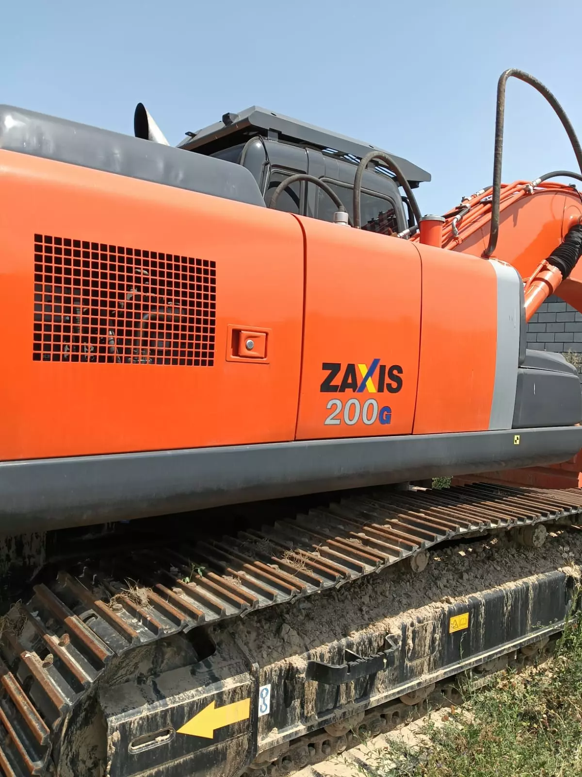 Hitachi ZX200, Экскаваторы-погрузчики
