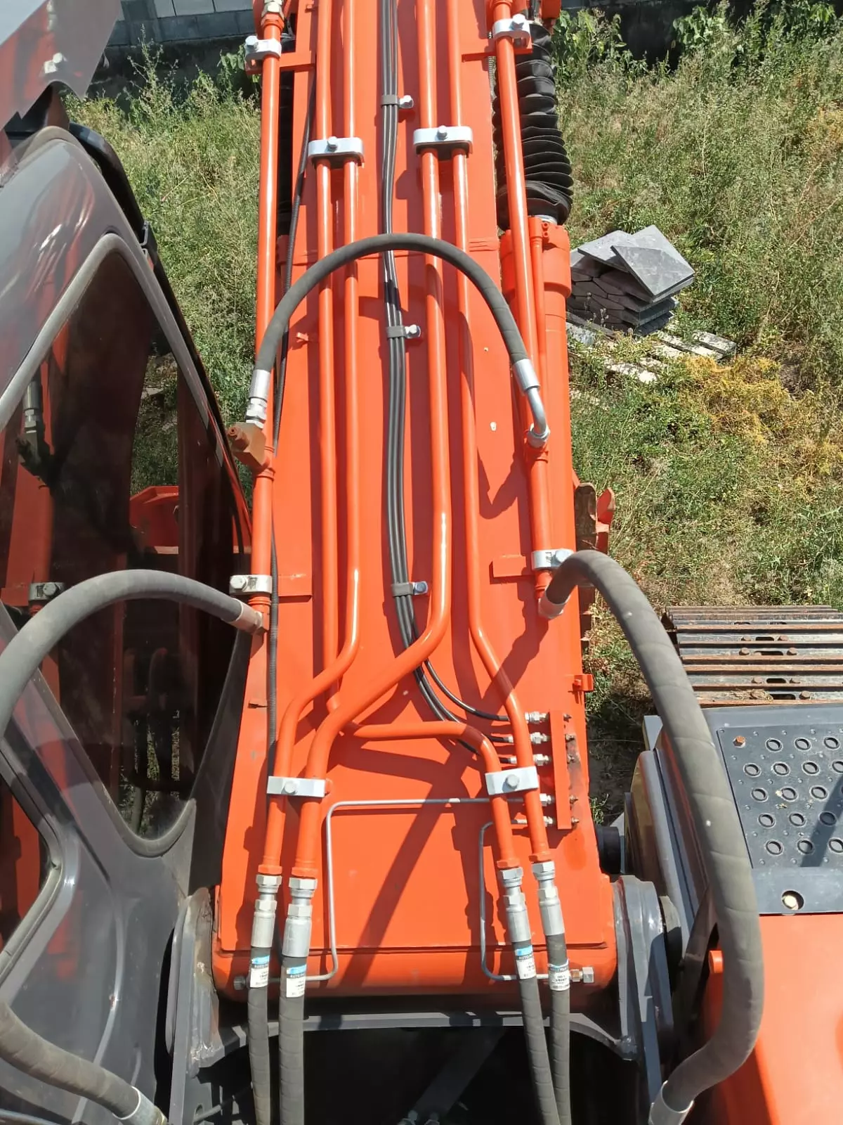 Hitachi ZX200, Экскаваторы-погрузчики