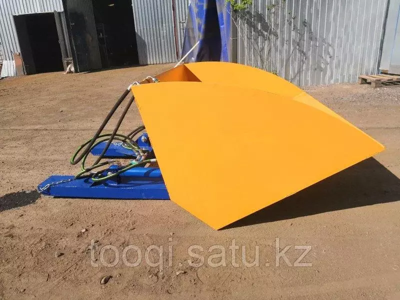 Фронтальный ковш для вилочного погрузчика с гидроприводом