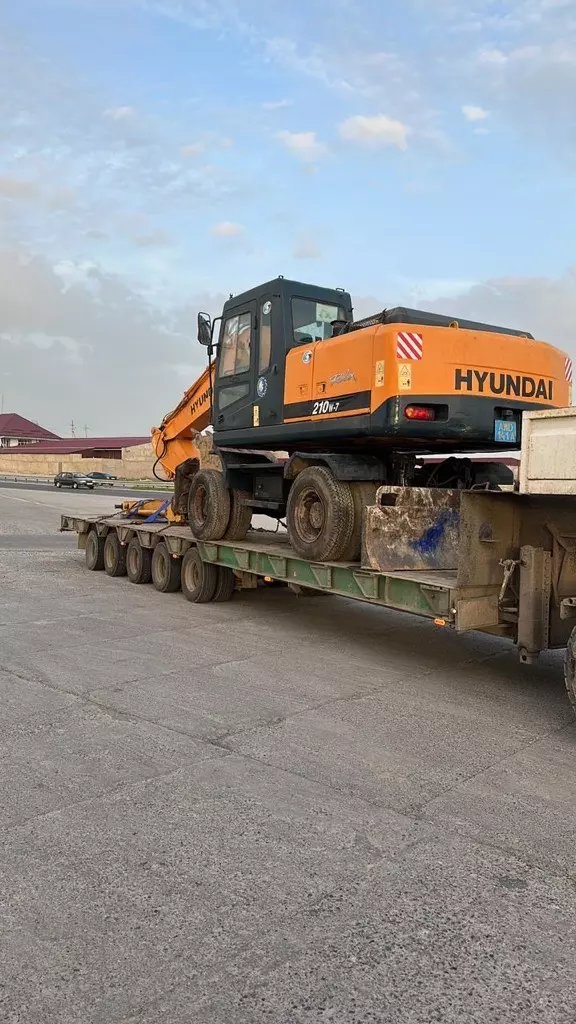 Hyundai R 210LC-7, Колесные экскаваторы