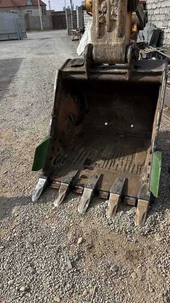 Hyundai R 210LC-7, Колесные экскаваторы