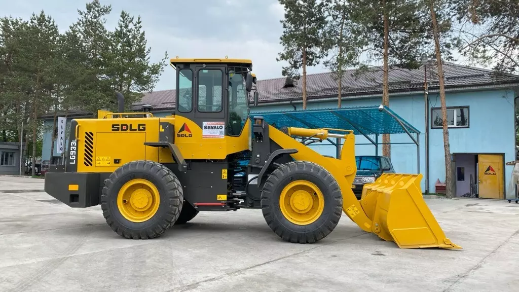 SDLG LG933L