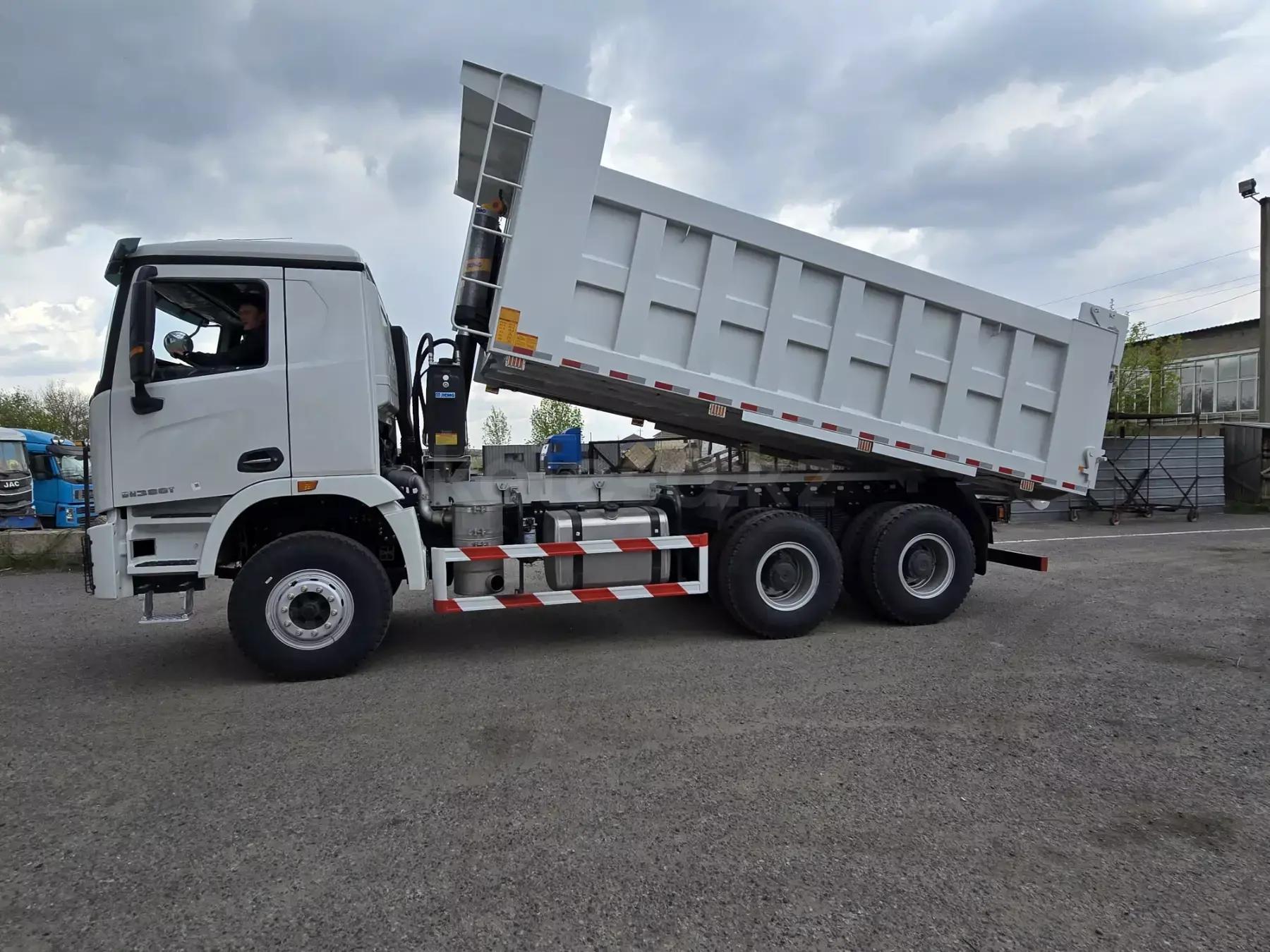 XCMG XGA3251D5WC