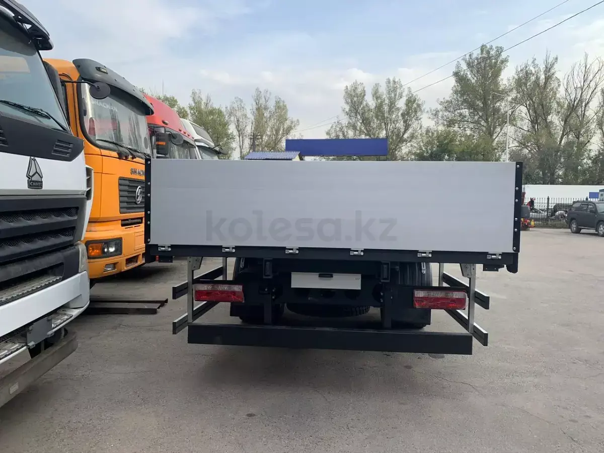 JAC N120