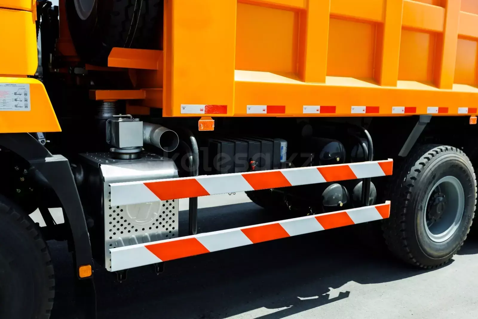 SHACMAN SX3258DR384