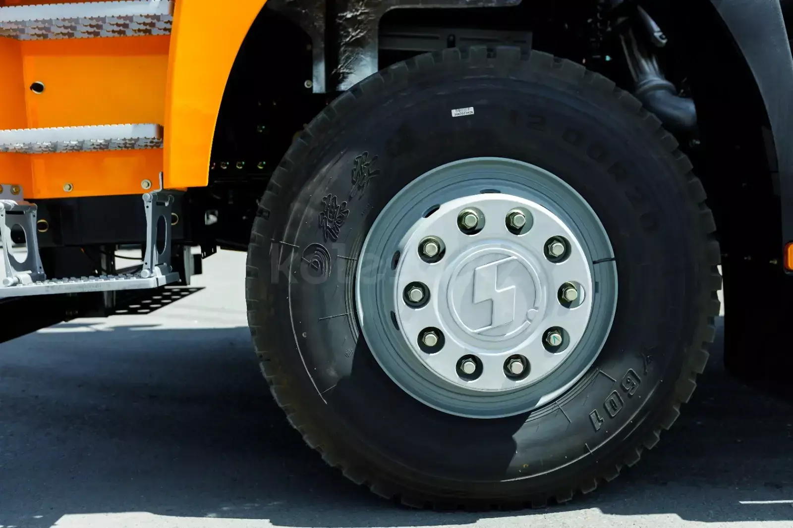 SHACMAN SX3258DR384