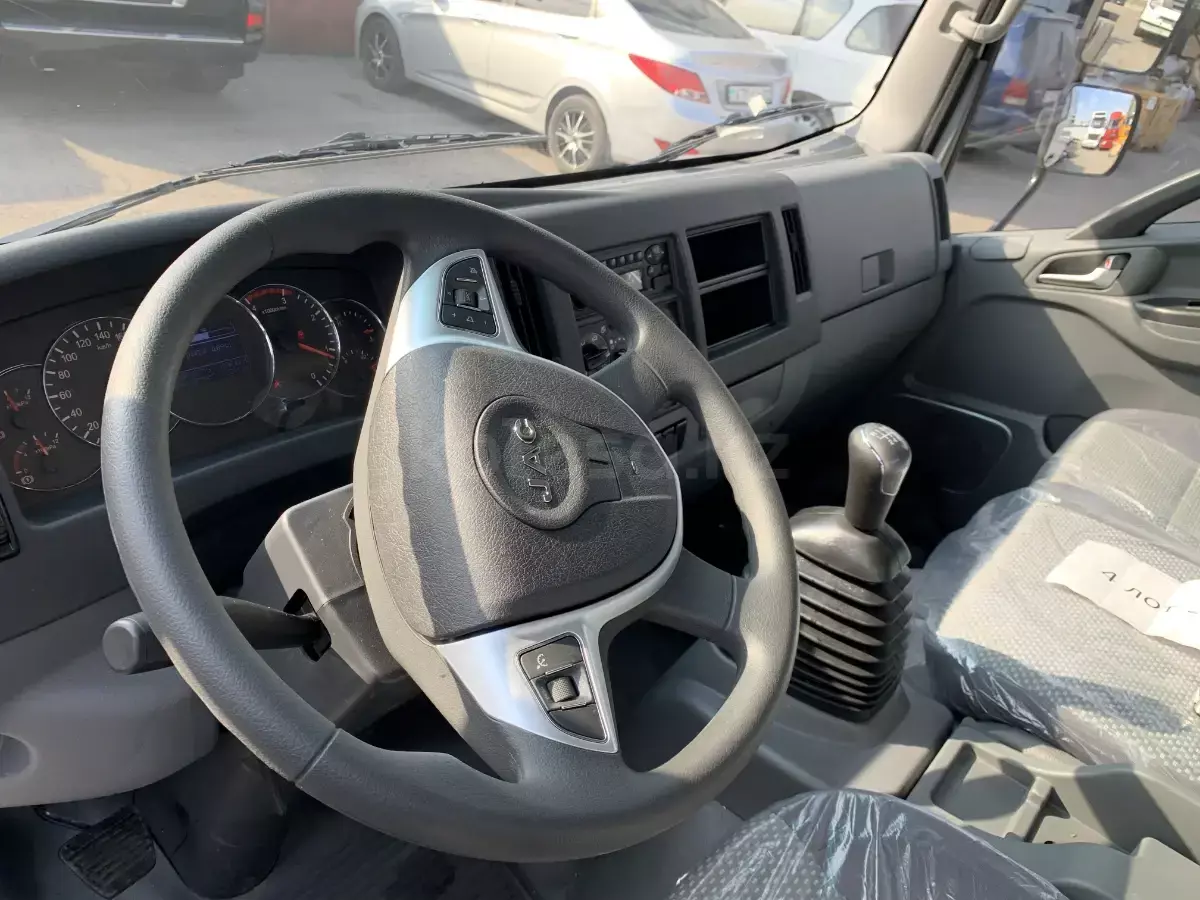 JAC N120