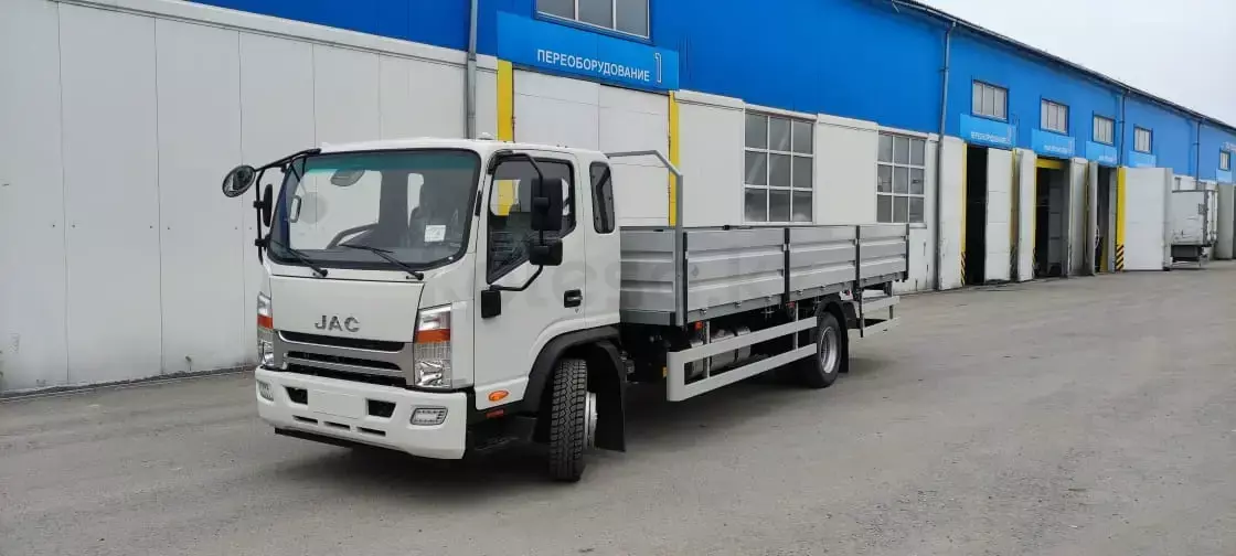 JAC N120