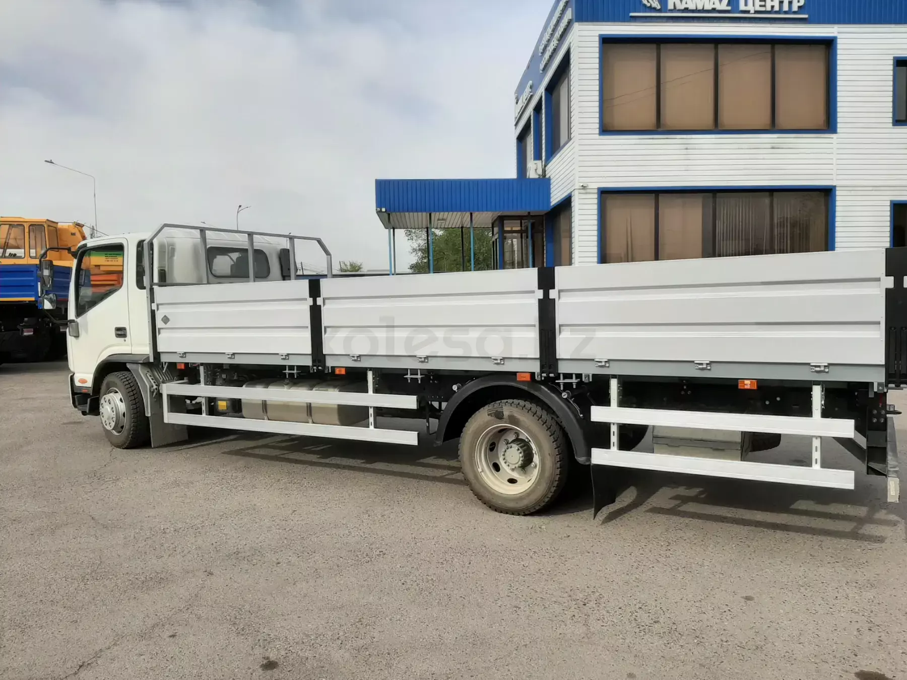 JAC N120
