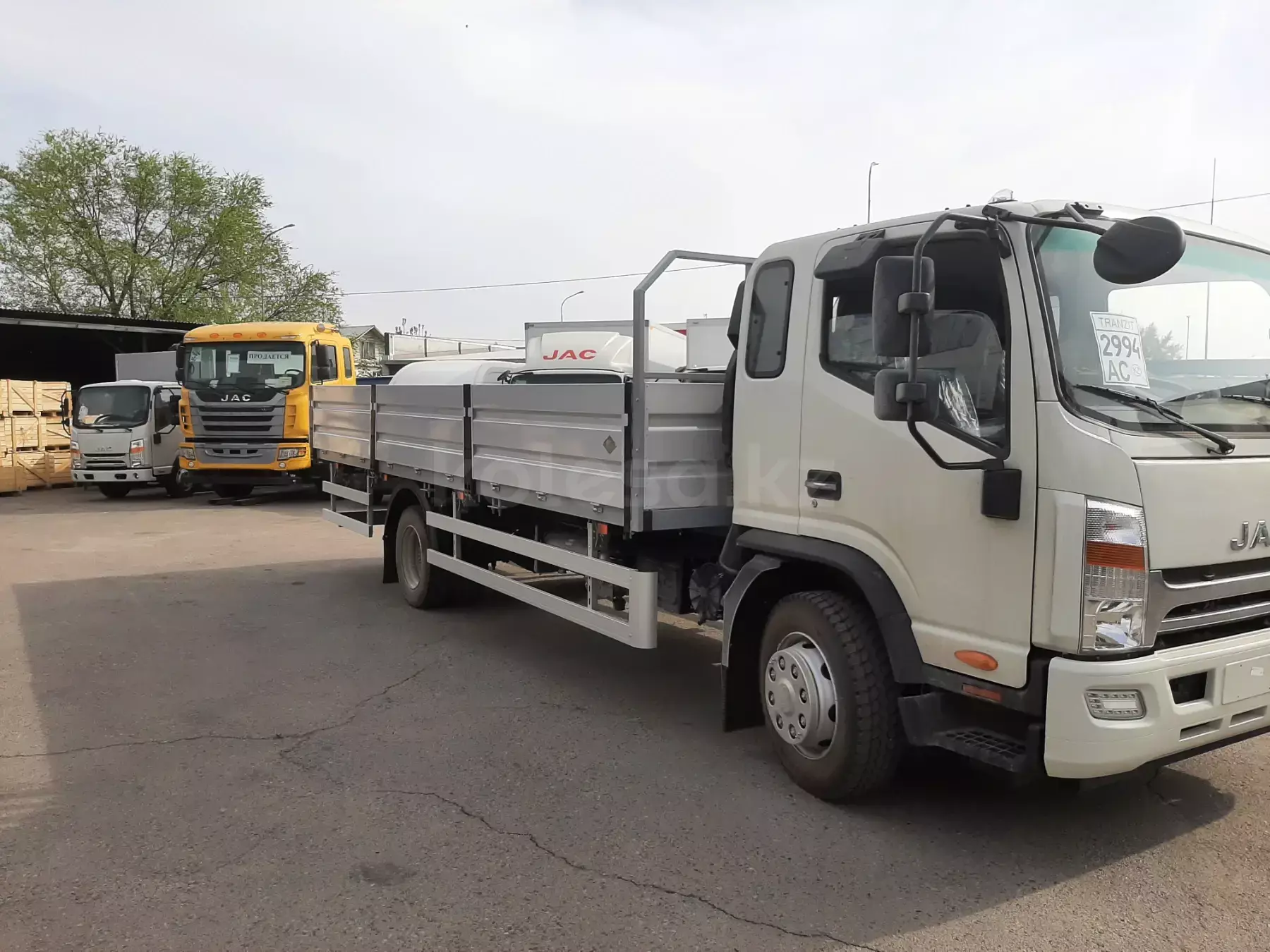 JAC N120