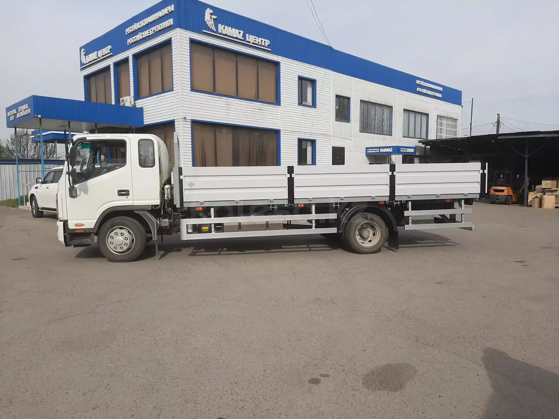 JAC N120