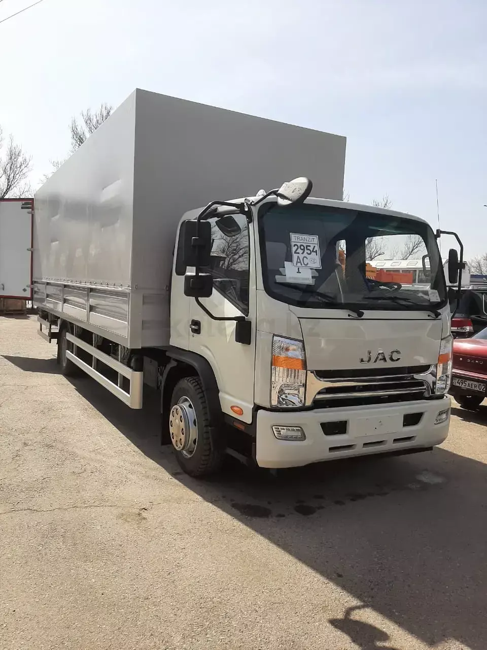 JAC N120
