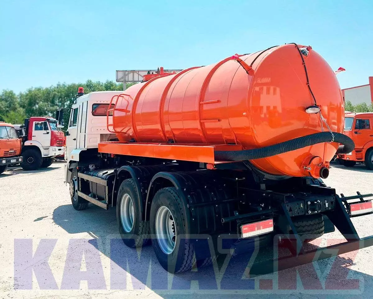 КАМАЗ АВ-10 (65116), Машина вакуумная