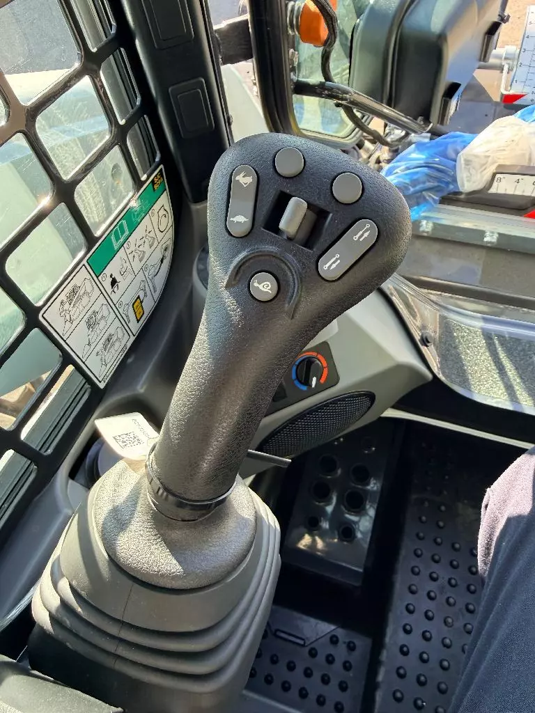 Bobcat S650, Мини-погрузчики