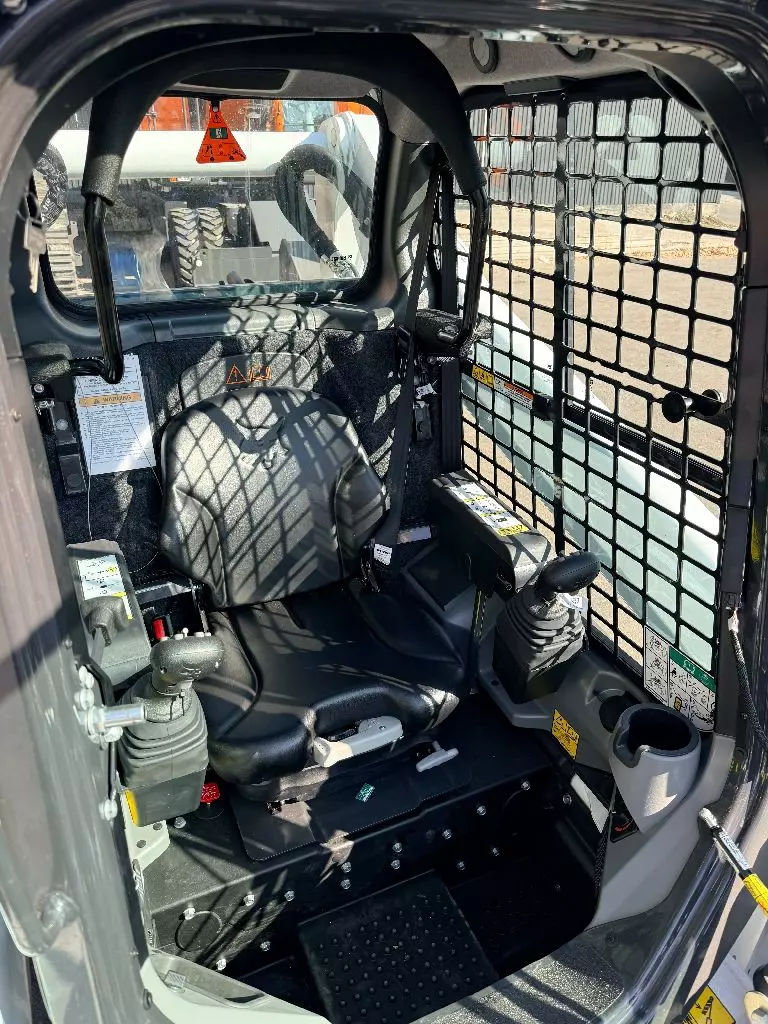 Bobcat S650, Мини-погрузчики
