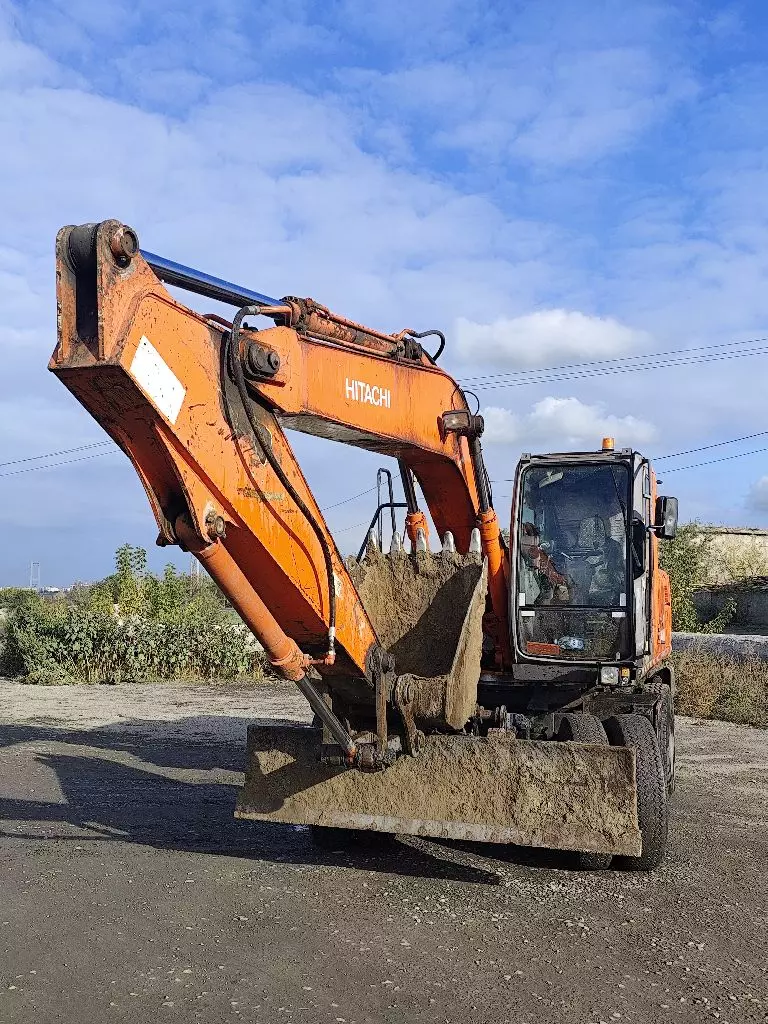 Hitachi ZAXIS 160, Колесные экскаваторы