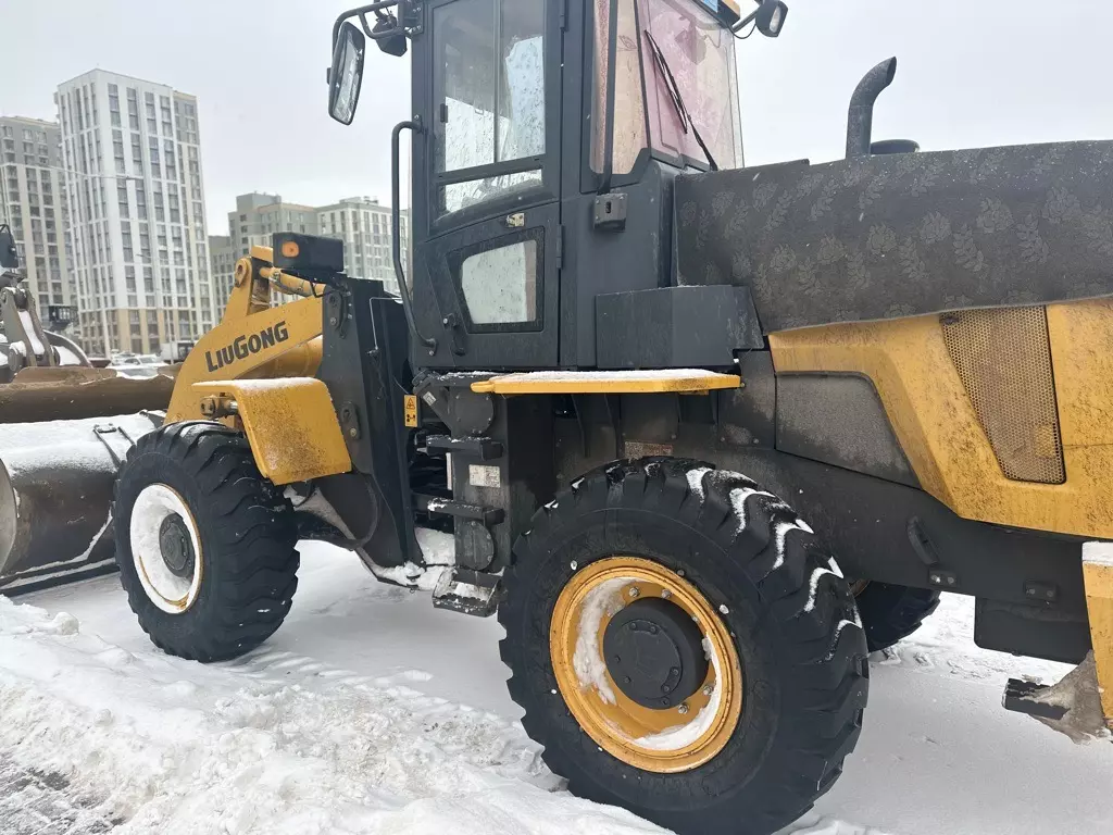 LiuGong 835H, Фронтальные погрузчики