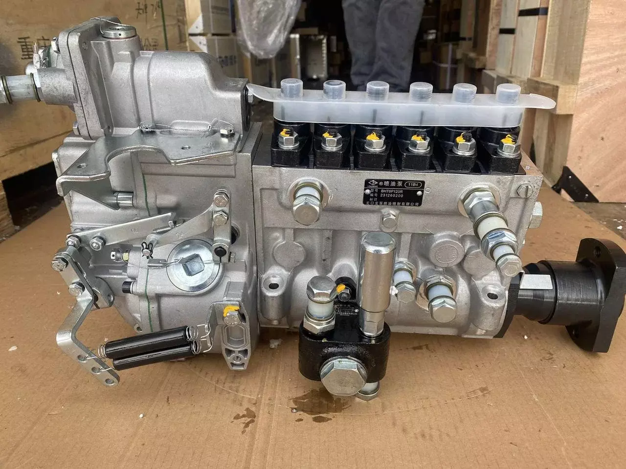 Топливный насос ТНВД для автоспецтехники ZL50N/SD16-612601080575/ 577