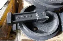 Колесо направляющее Hitachi 9133370