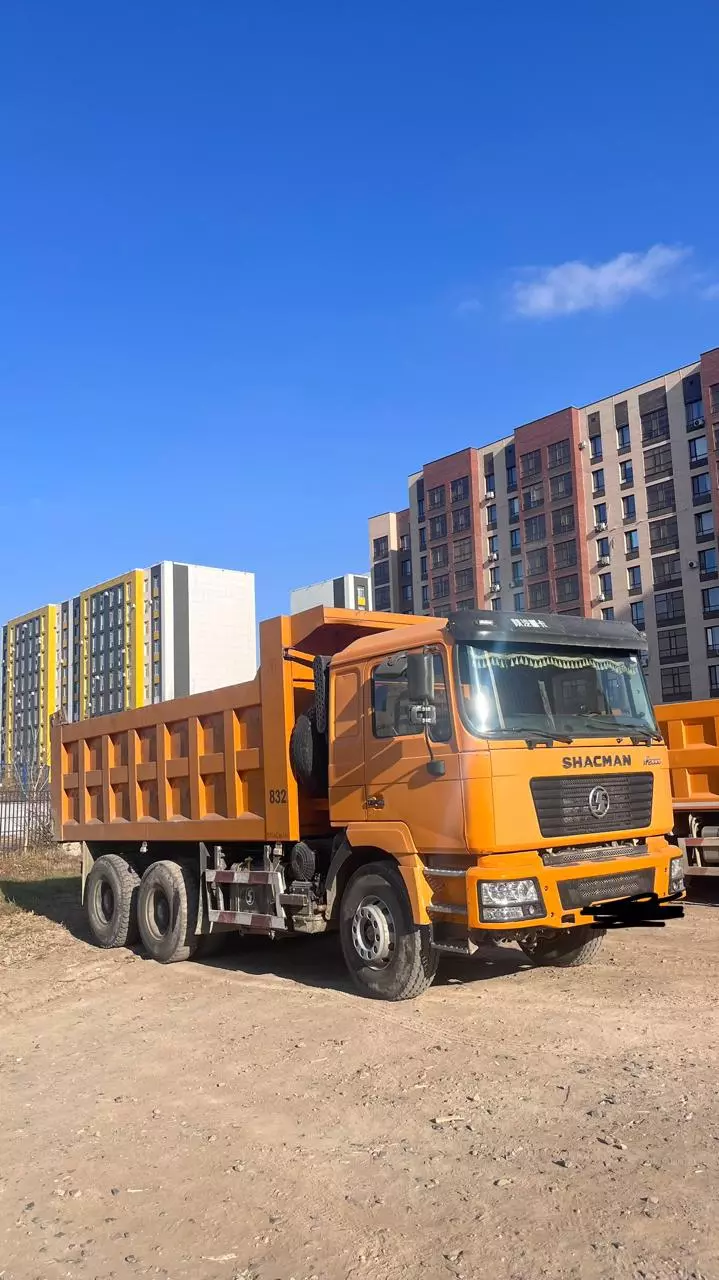 Shacman X5000, Самосвалы