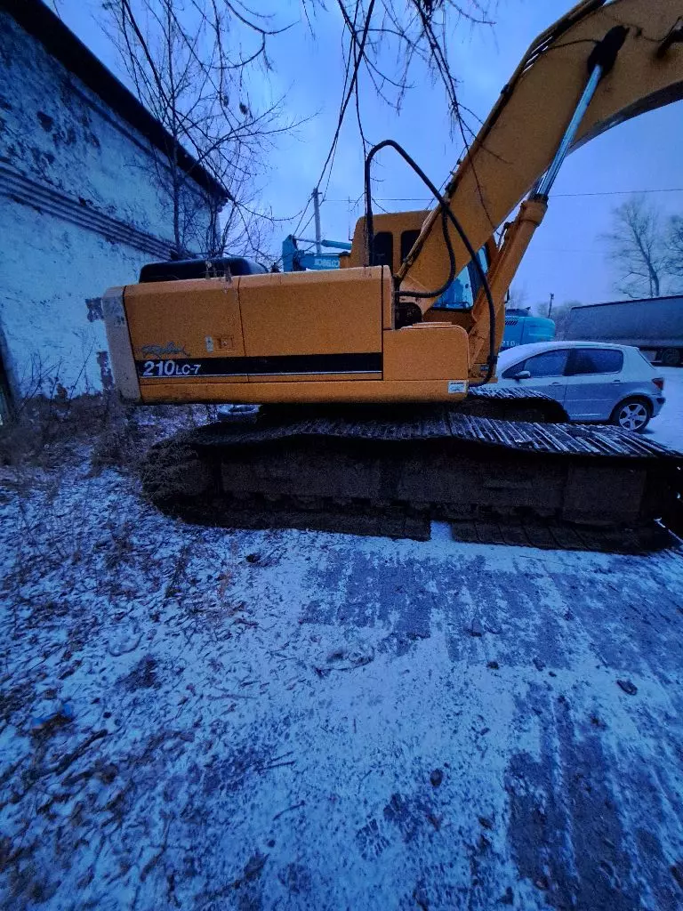 Hyundai R 210LC-7, Экскаваторы-погрузчики