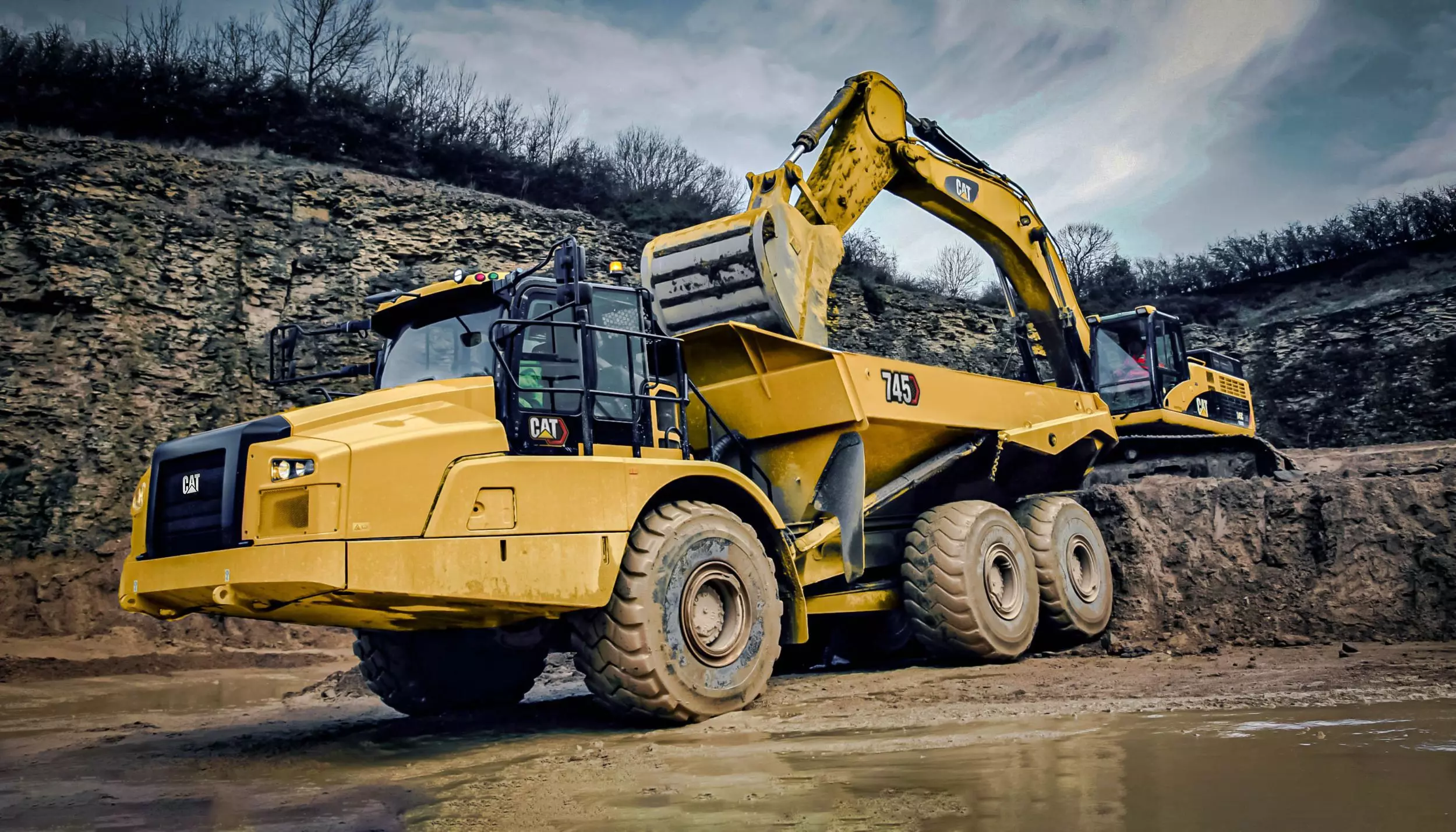 Caterpillar 745, Карьерные самосвалы