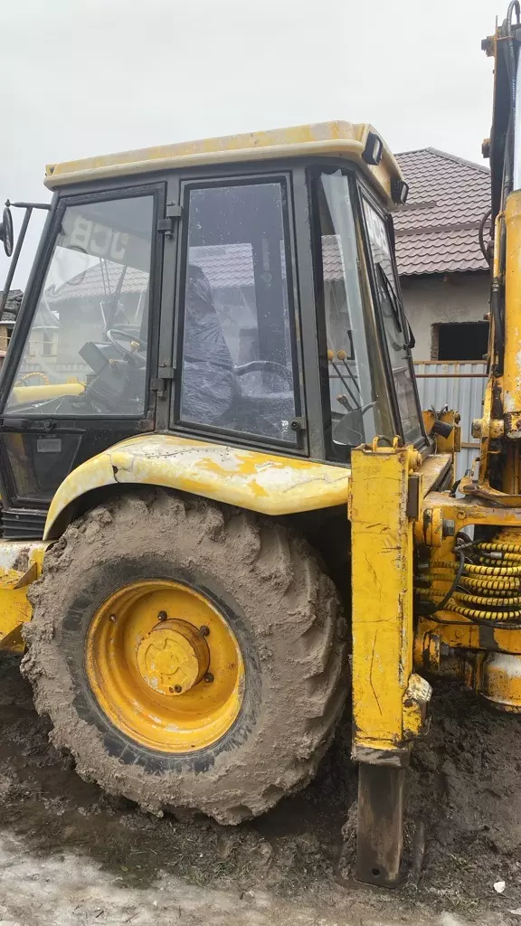 JCB
