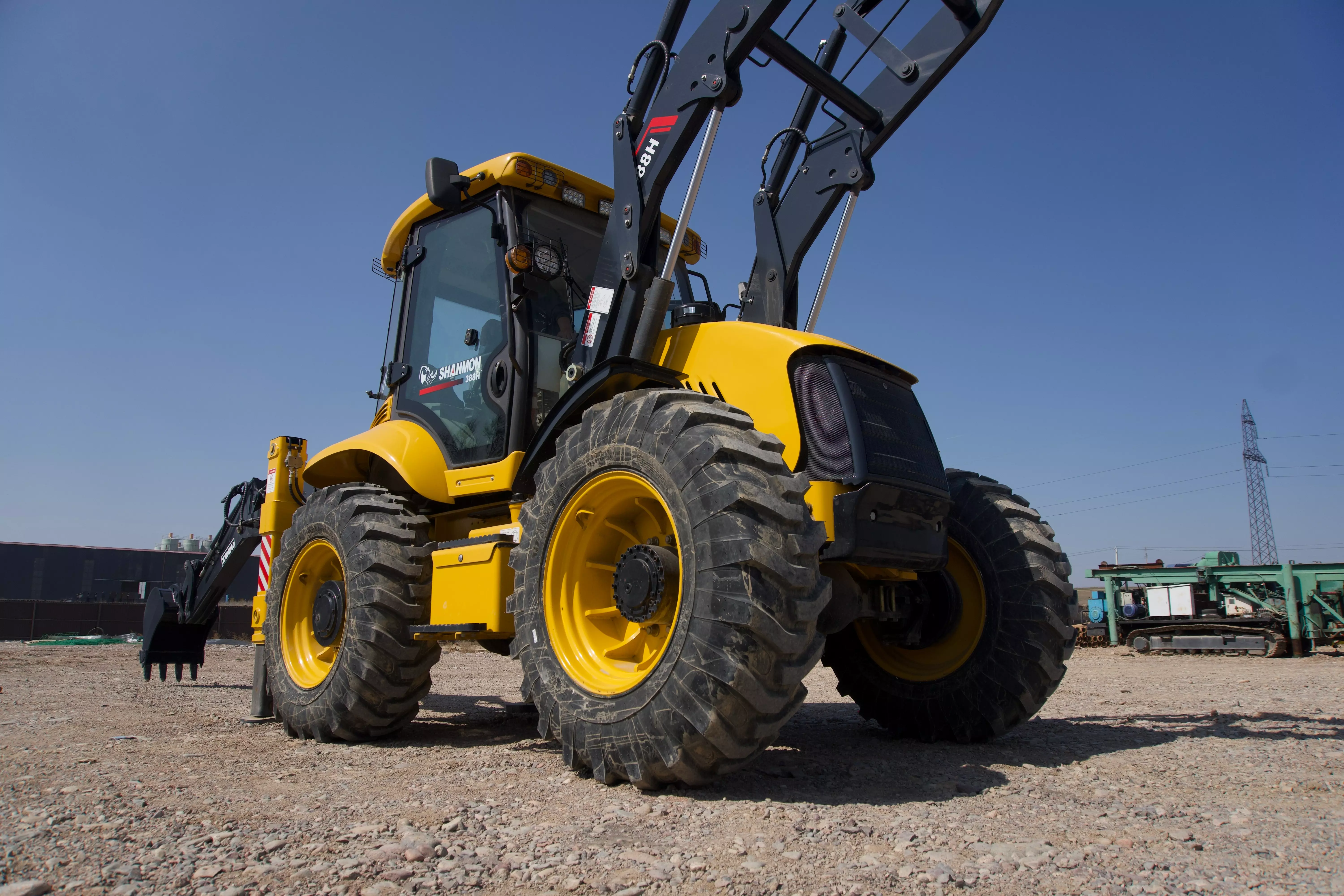 Shanmon 388H, Экскаваторы-погрузчики