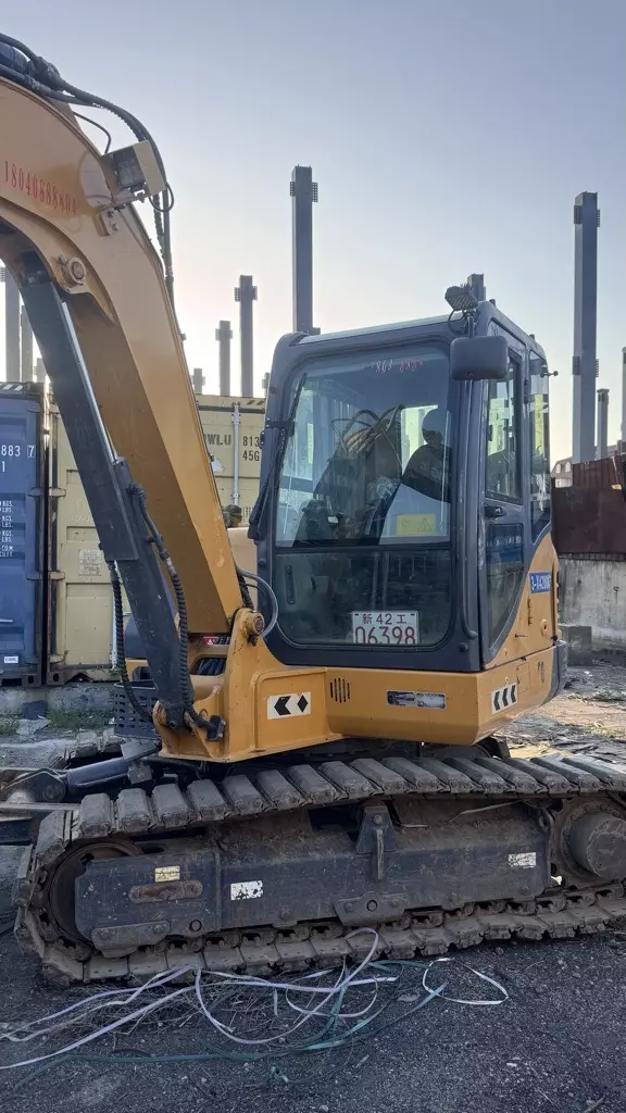XCMG XE60DA, Гусеничные экскаваторы