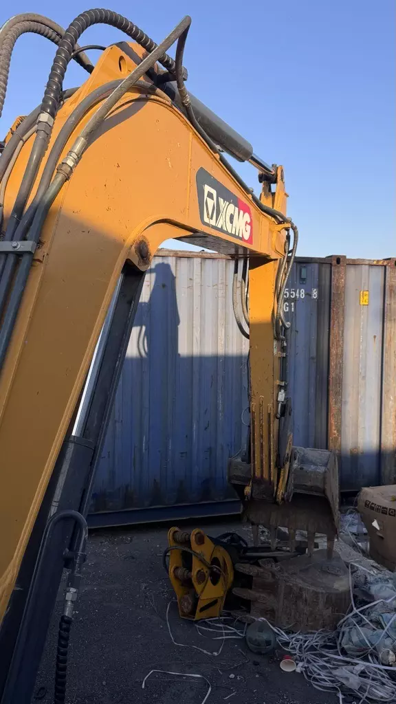 XCMG XE60DA, Гусеничные экскаваторы