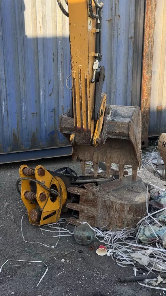 XCMG XE60DA, Гусеничные экскаваторы