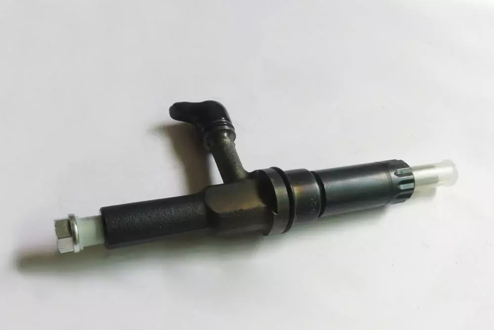 1153003891 Форсунка для двигателя ISUZU 6НК1