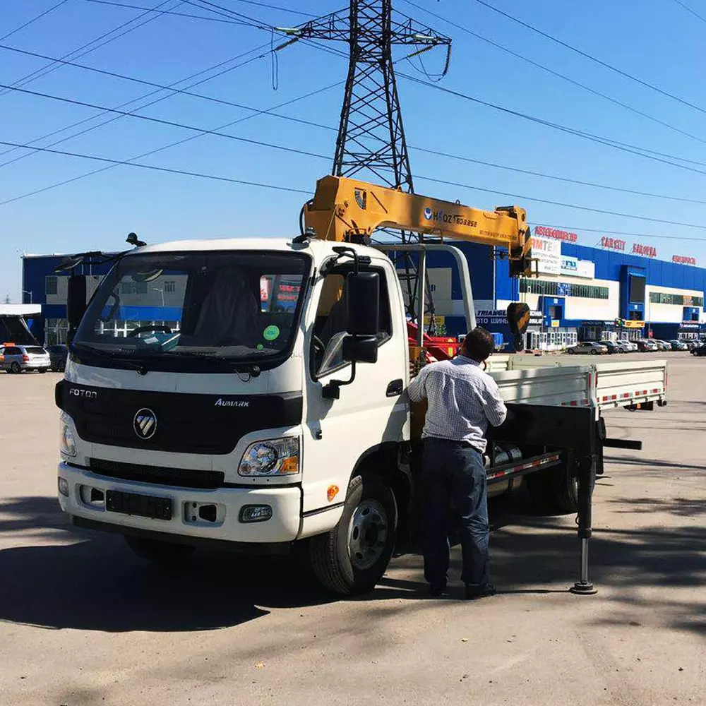 Foton Aumark BJ1099, Краны-манипуляторы
