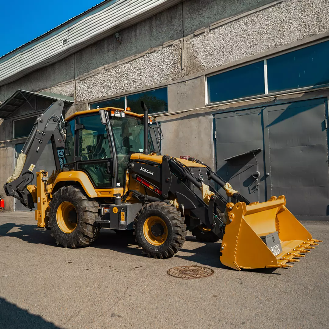 XCMG XC870HK, Экскаваторы-погрузчики