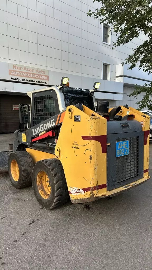 LiuGong 375, Мини-погрузчики