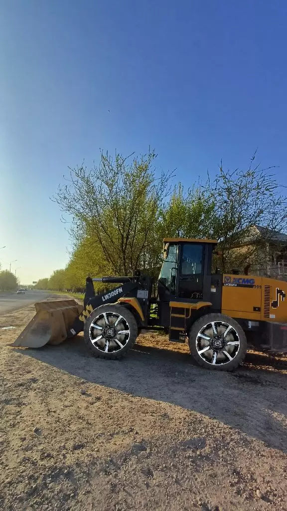 XCMG LW300FN