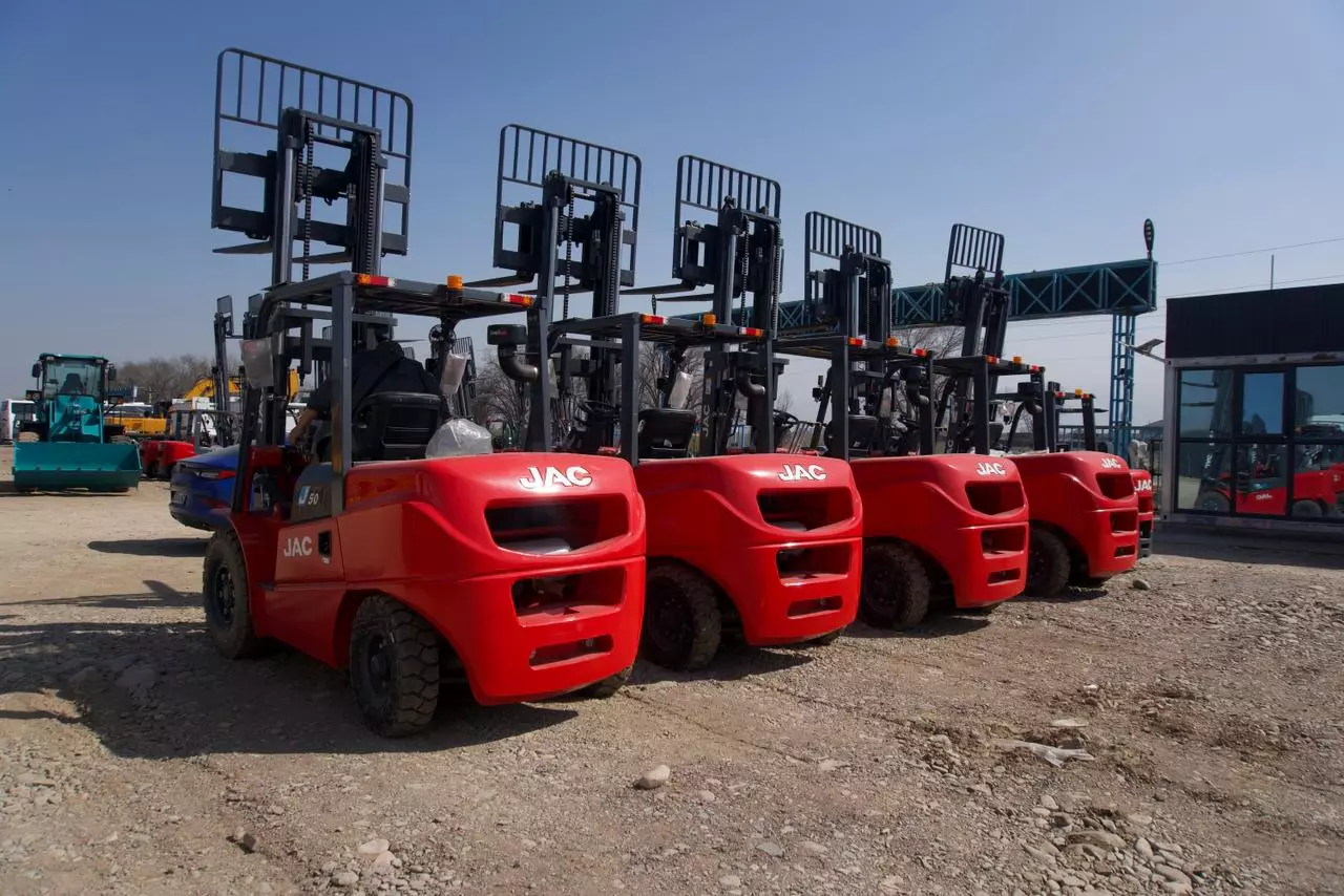 JAC CPCD30, Вилочные электропогрузчики