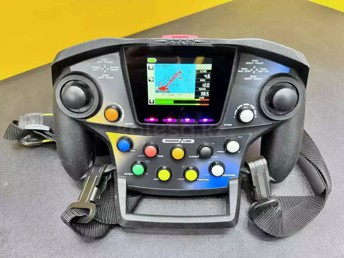 Промышленный пульт Hetronic NOVA M PROP 4K с четырьмя пропорциональными рычагами