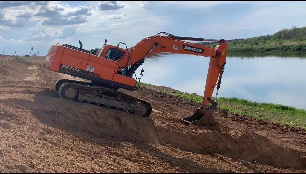 DOOSAN / DEVELON