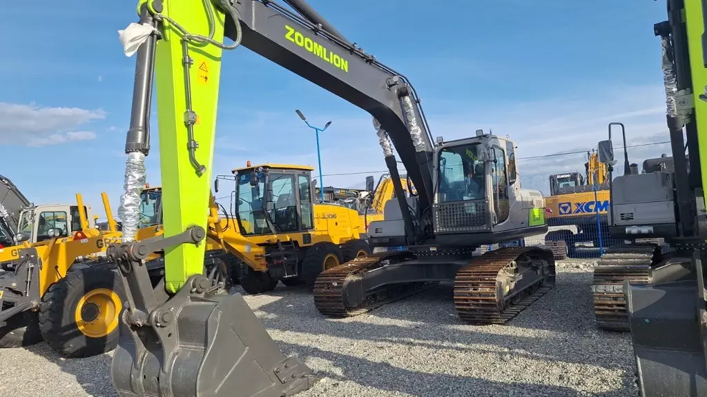 DOOSAN / DEVELON